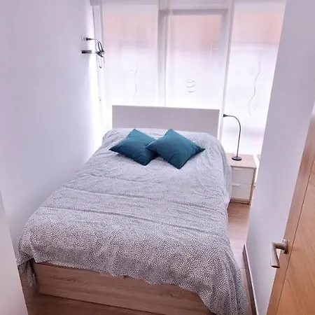 Metro And Apartamento
