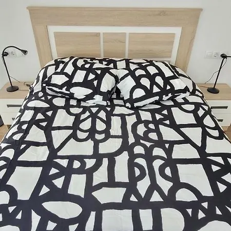 Metro And * Гечо