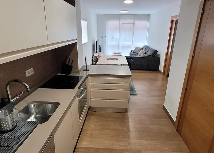 Apartment Metro And *