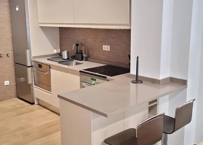 Metro And Apartment Getxo