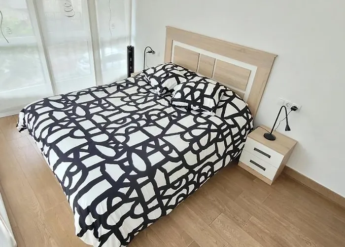 Metro And Apartment *